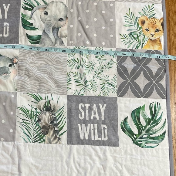 New Baby Patchwork Wild Animals Handmade Quilt 41x35 - Picture 4 of 6